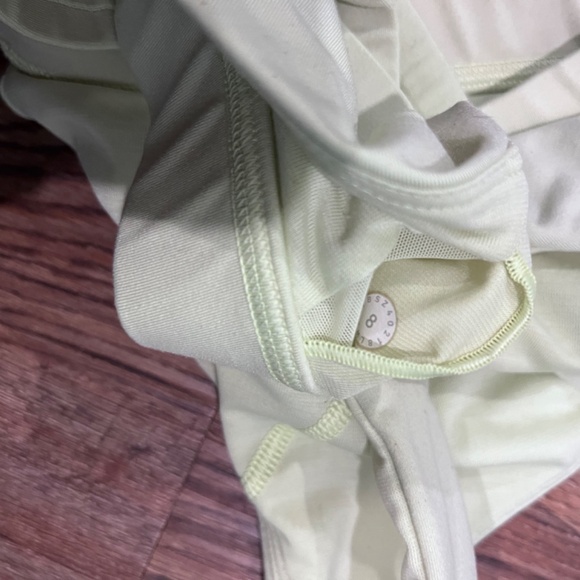 Lululemon sport bra - Picture 3 of 3